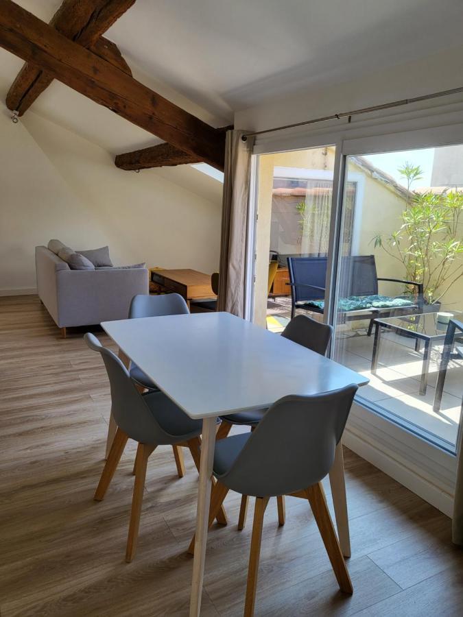 La Dolce Vita Nimoise Terrasse 100 M Des Arenes Nîmes Exterior foto