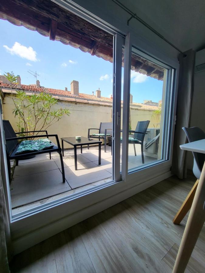 La Dolce Vita Nimoise Terrasse 100 M Des Arenes Nîmes Exterior foto